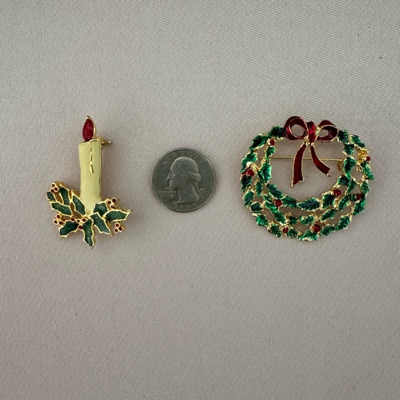 Vintage Candle and Wreath Christmas Brooch Set - Picture 3 of 3